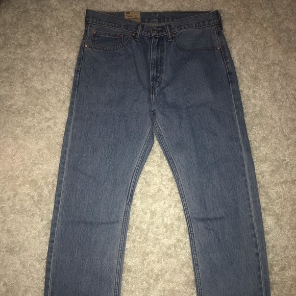 Levi Men’s Jeans - Picture 2 of 3